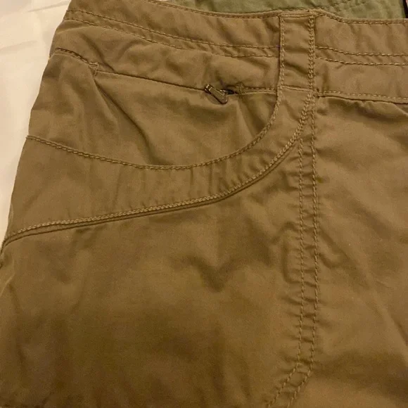 REI convertible pants to shorts - size 10
Brown travel vacation lightweight - Picture 6 of 11